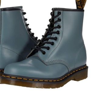 Dr. Martens 8 eye milled smooth gray combats new!